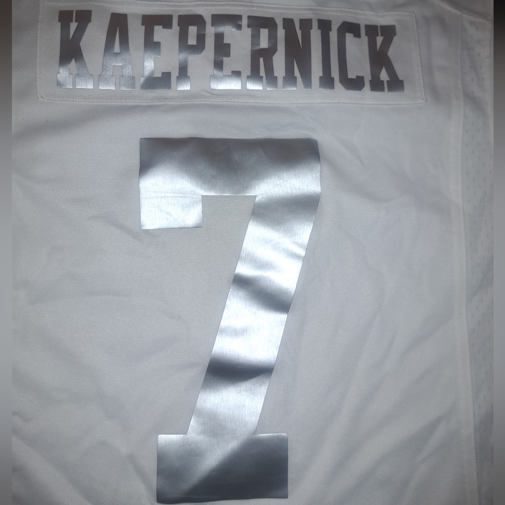 M KAEPERNICK 49ERS JERSEY